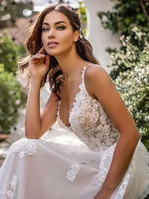 Robe de Mariée Bohème Chic en Tulle – Image 3