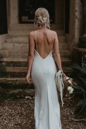 Robe de Mariée Bohème Chic Dos Nu – Image 3