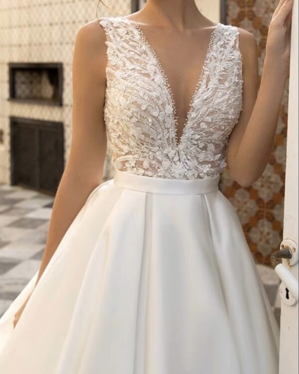 SoDigne Country Wedding Dresses A-line Wedding Gown V-Neck Bride Dress Appliques Satin Bridal Gown Vestido De Novia Customized – Image 3