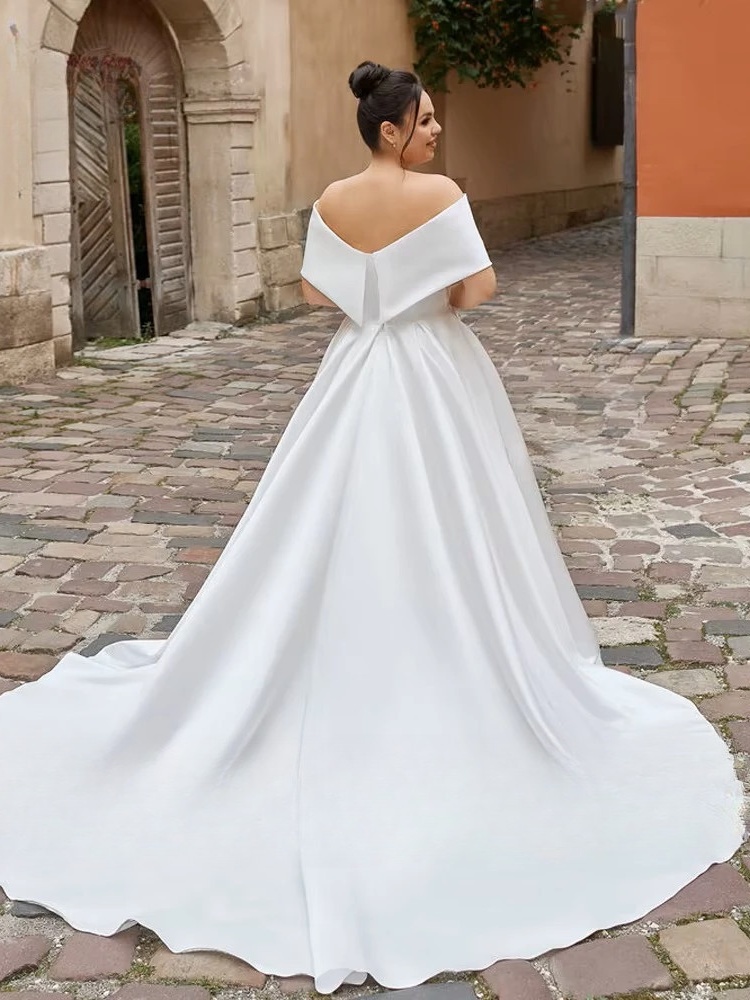 Simple Off Shoulder Wedding Dresses Plus Size Satin Bride Gowns Pleat Back Zipper Floor Length A-Line Vestidos De Novia 2025 2 Simple Off Shoulder Wedding Dresses Plus Size Satin Bride Gowns Pleat Back Zipper Floor Length A-Line Vestidos De Novia 2025 – Image 2