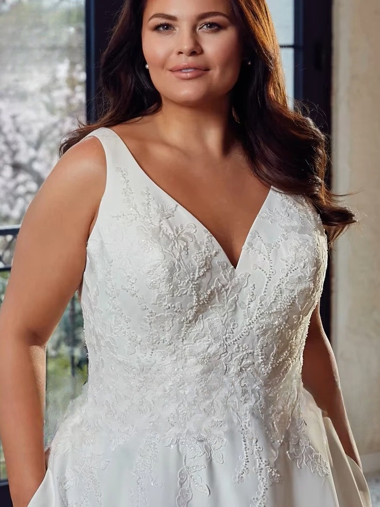 Classic V Neck Wedding Dresses Plus Size A-Line Bride Gowns Appliques Sleeveless Back Button Sweep Train Vestido De PSL980021 3 Classic V Neck Wedding Dresses Plus Size A-Line Bride Gowns Appliques Sleeveless Back Button Sweep Train Vestido De PSL980021 – Image 3