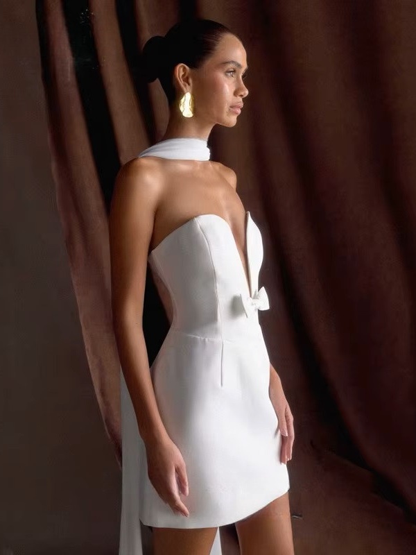 Classic Mini Wedding Dress For Women Sexy Deep V-Neck Pleat Bow Sleeveless Gown Backless with Zipper Short Dress Customized 2025 3 Classic Mini Wedding Dress For Women Sexy Deep V-Neck Pleat Bow Sleeveless Gown Backless with Zipper Short Dress Customized 2025 – Image 3