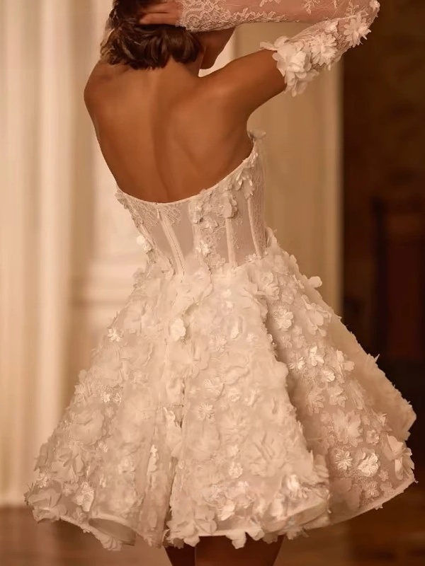 Luxury Lace Appliques Mini Wedding Dress Pleated 3D Flowers Strapless Bride Dresses Sexy Open Back Short Ball Gowns Customized 2 Luxury Lace Appliques Mini Wedding Dress Pleated 3D Flowers Strapless Bride Dresses Sexy Open Back Short Ball Gowns Customized – Image 2