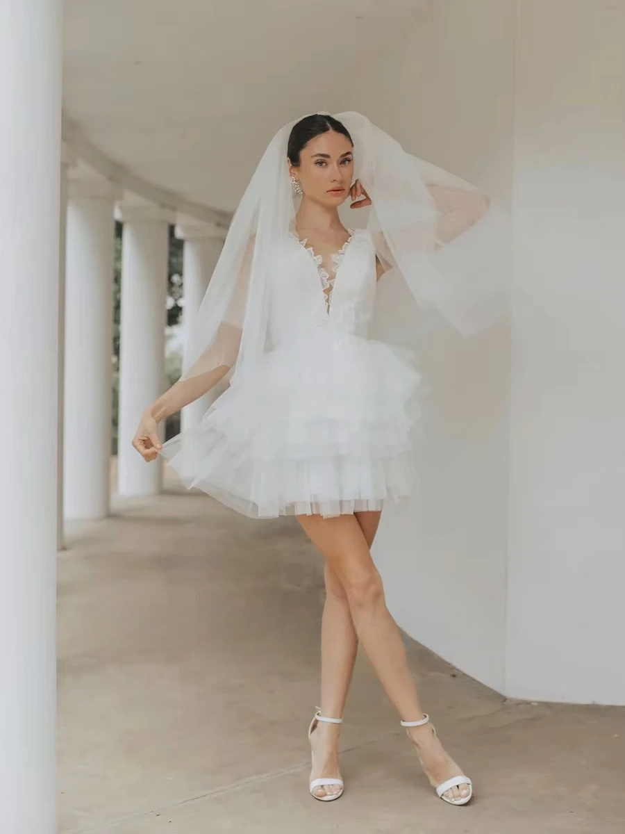 SoDigne Short Tulle Wedding Dresses V-neck Sleeveless Appliques Tiered Bridal Dress 2025 Mini A-line Customized Bride Gown 3 SoDigne Short Tulle Wedding Dresses V-neck Sleeveless Appliques Tiered Bridal Dress 2025 Mini A-line Customized Bride Gown – Image 3