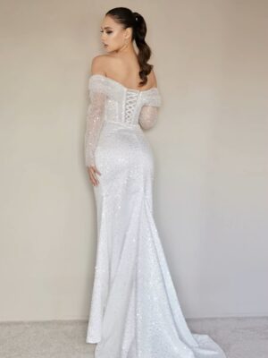 S9611419bd9d24d1c8b257f36ccbeb801c Cropped