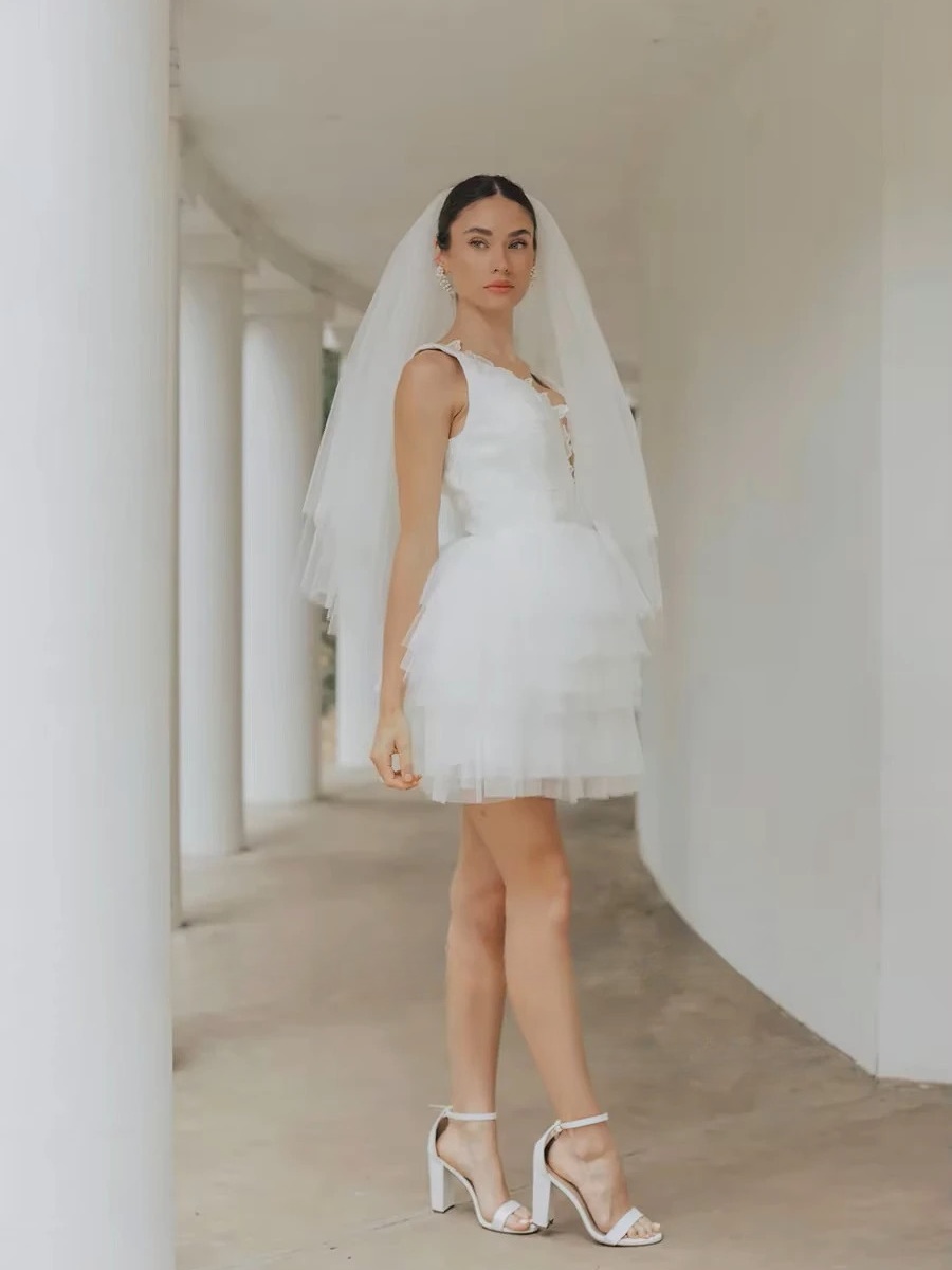 SoDigne Short Tulle Wedding Dresses V-neck Sleeveless Appliques Tiered Bridal Dress 2025 Mini A-line Customized Bride Gown 4 SoDigne Short Tulle Wedding Dresses V-neck Sleeveless Appliques Tiered Bridal Dress 2025 Mini A-line Customized Bride Gown – Image 4