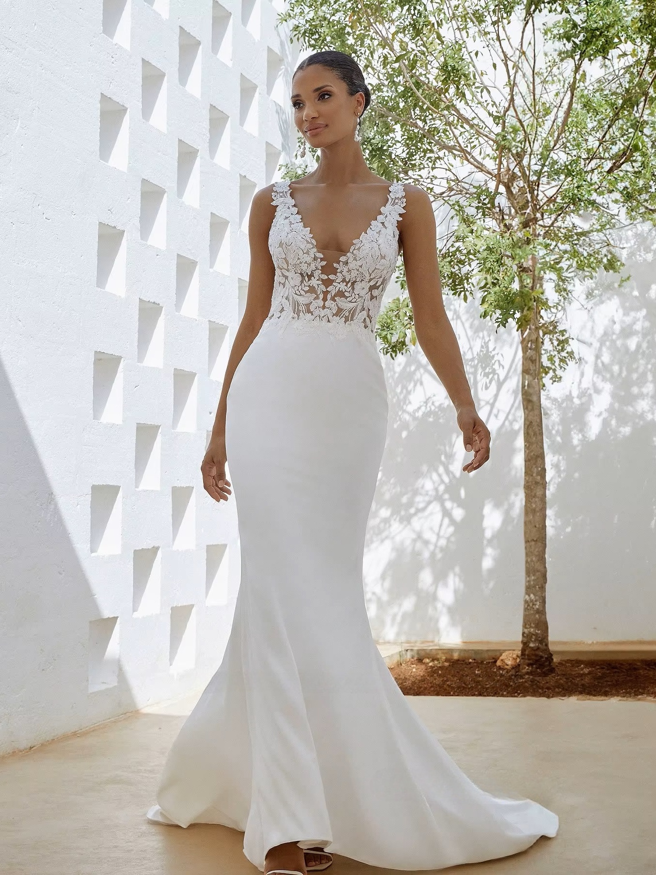 SoDigne Mermaid Wedding Dresses Satin Lace Appliques V-neck Sleeveless Bridal Dress 2024 Bride Gown Long vestidos de novia 1 SoDigne Mermaid Wedding Dresses Satin Lace Appliques V-neck Sleeveless Bridal Dress 2024 Bride Gown Long vestidos de novia